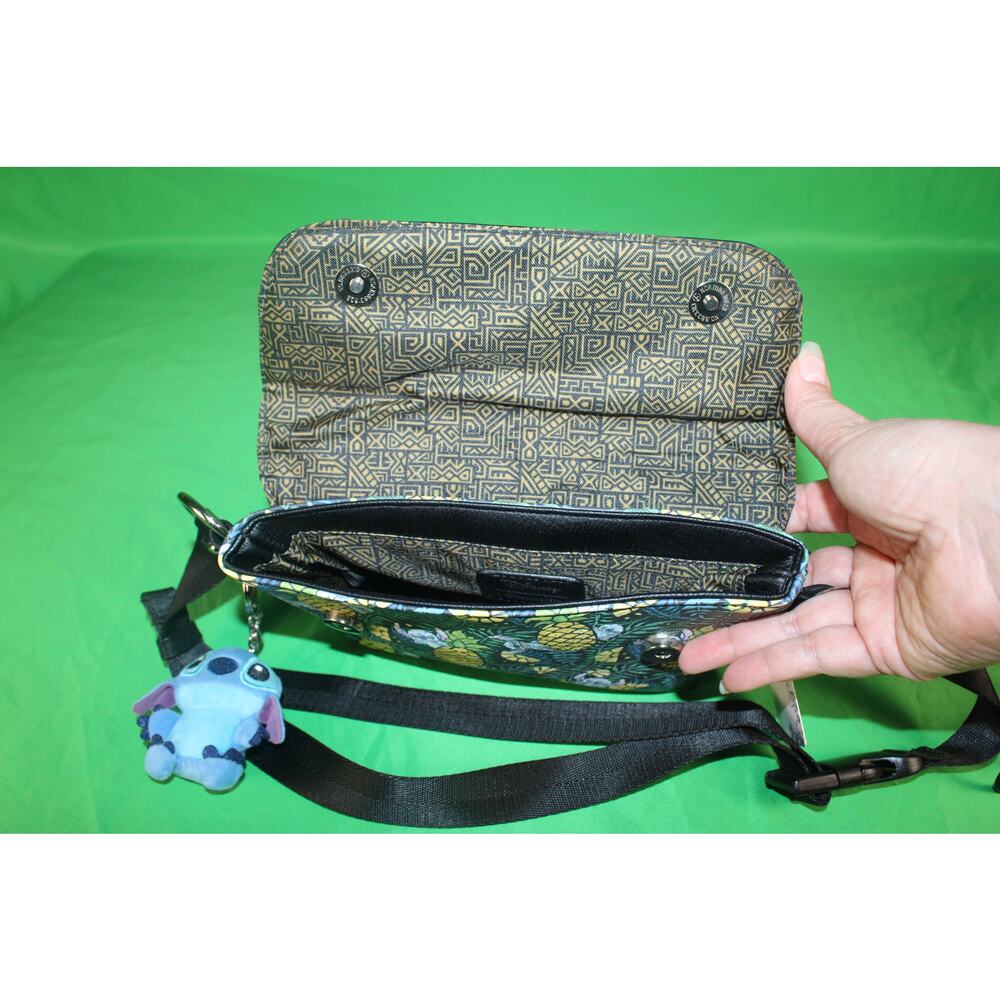 Loungefly Stitch Pineapples Fanny Pack – OG Heart Logo – NWT - Picture 5 of 13